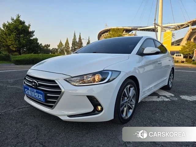 Hyundai Avante AD 2018 Белый из Кореи