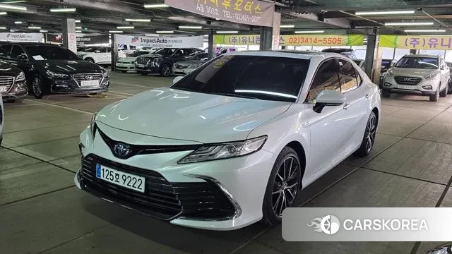 Toyota Camry (XV70) 2023 Белый из Кореи