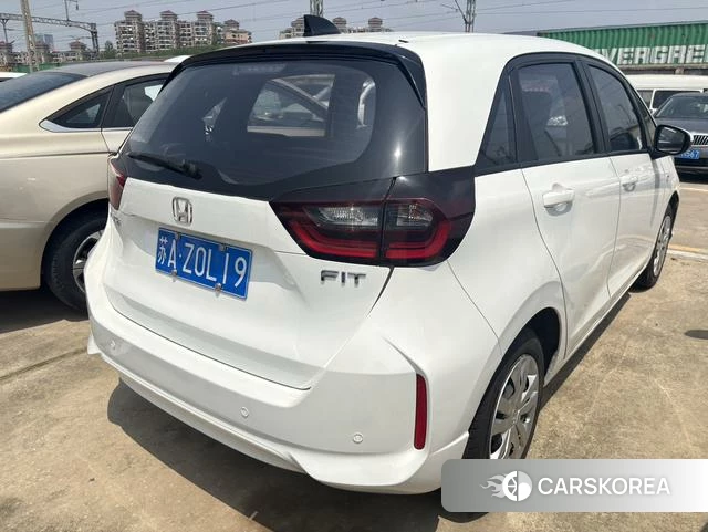 Honda Fit 2023 Белый из Китая