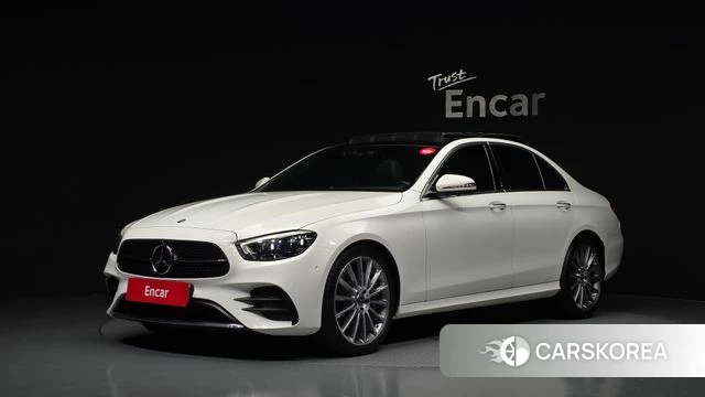 Mercedes-Benz E-Class W213 2022 Белый из Кореи