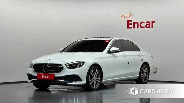 Mercedes-Benz E-Class W213 2022 Белый из Кореи