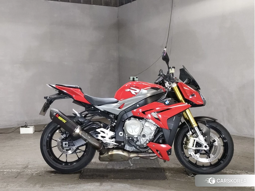 Проданный BMW S1000R 2016 из Японии