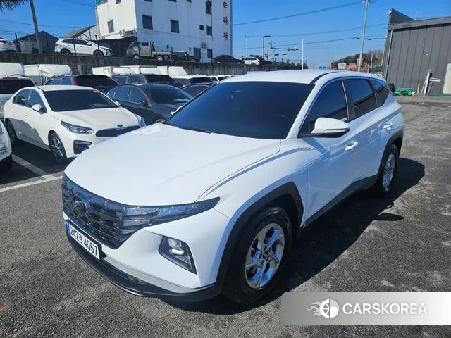 Hyundai Tucson (NX4) 2023 Жемчужный цвет из Кореи