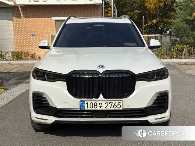 BMW X7 (G07) 2022 Белый из Кореи