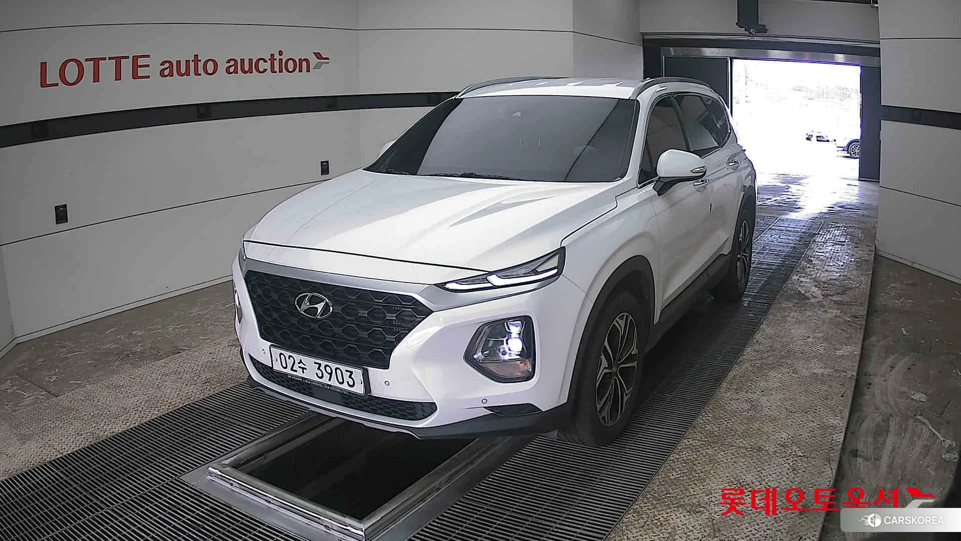 Hyundai Santa Fe 2019 Белый из Кореи