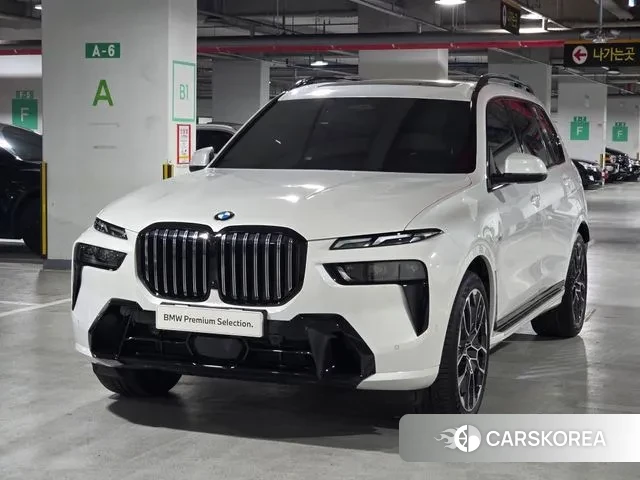 BMW X7 (G07) 2024 Белый из Кореи