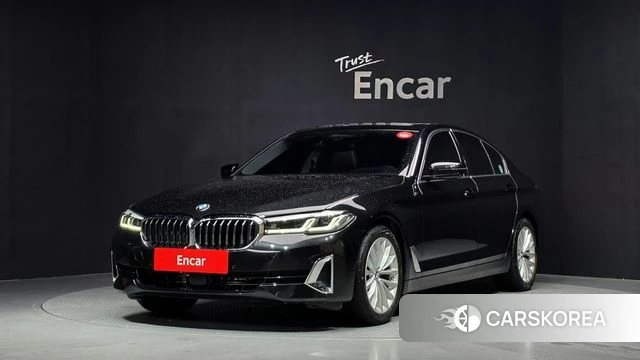 BMW 5 Series (G30) 2023 Черный из Кореи