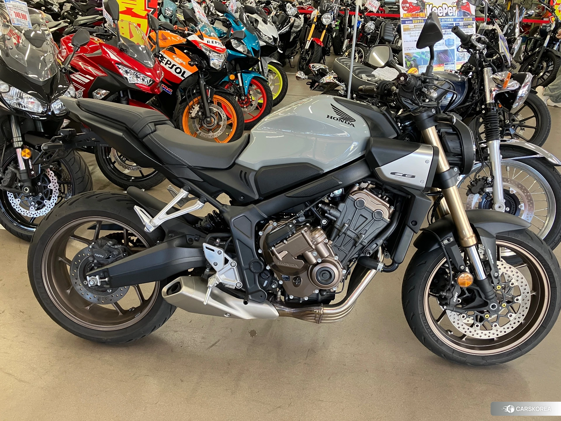 Проданный Honda CB650R E-CLUTCH 2025 из Японии