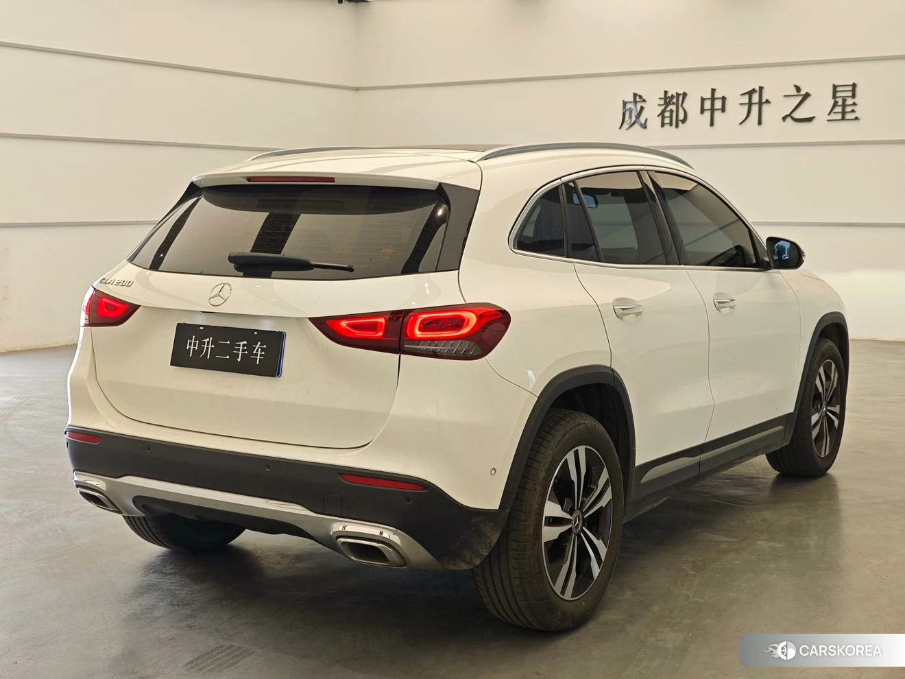 Mercedes-Benz GLA 2021 Белый из Китая