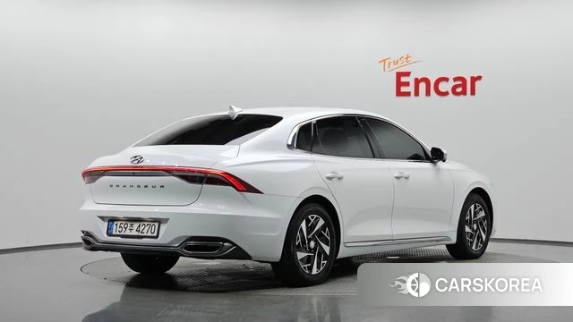 Hyundai The New Grandeur IG Hybrid 2021 Белый из Кореи