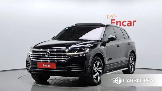 Volkswagen Touareg 3rd generation 2020 Черный из Кореи