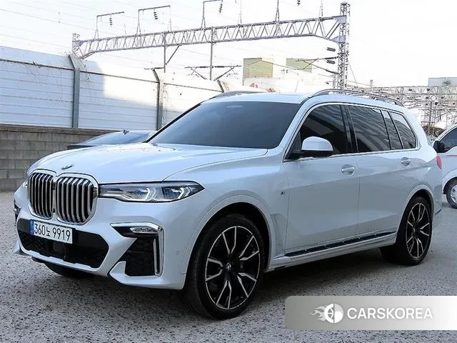 BMW X7 (G07) 2022 Белый из Кореи