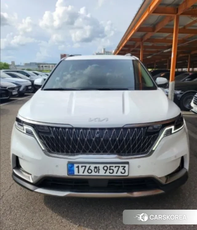 Kia Carnival 4th generation 2023 Белый из Кореи