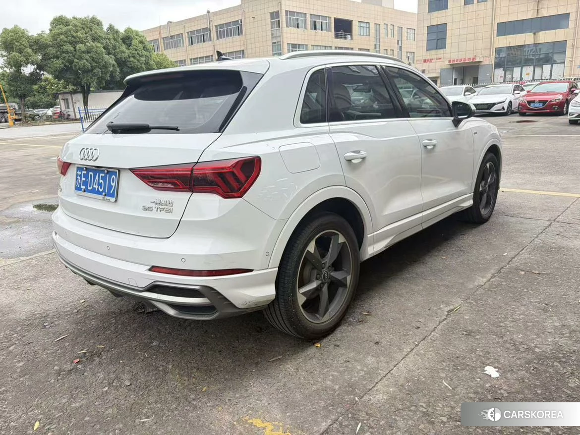 Audi Q3 2020 Белый из Китая