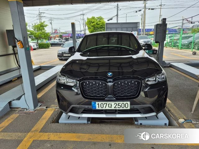 BMW X4 (G02) 2022 Черный из Кореи
