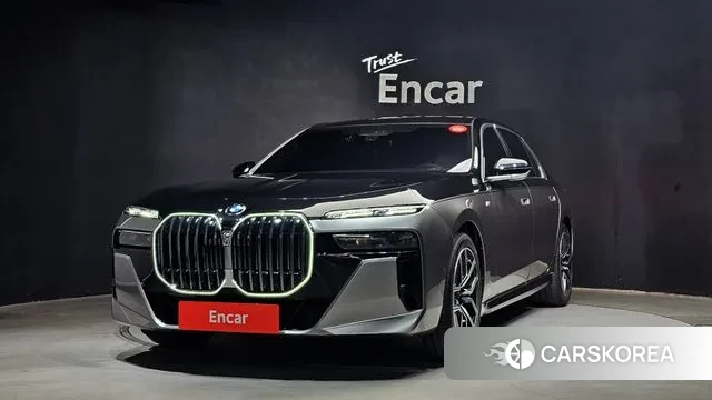 BMW 7 Series (G70) 2025 Черный из Кореи