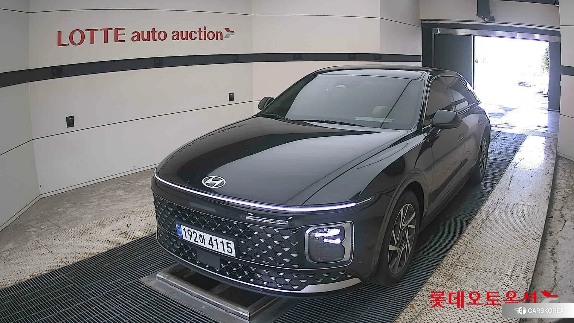 Hyundai Grandeur Hybrid 2023 Abyss Black Pearl из Кореи
