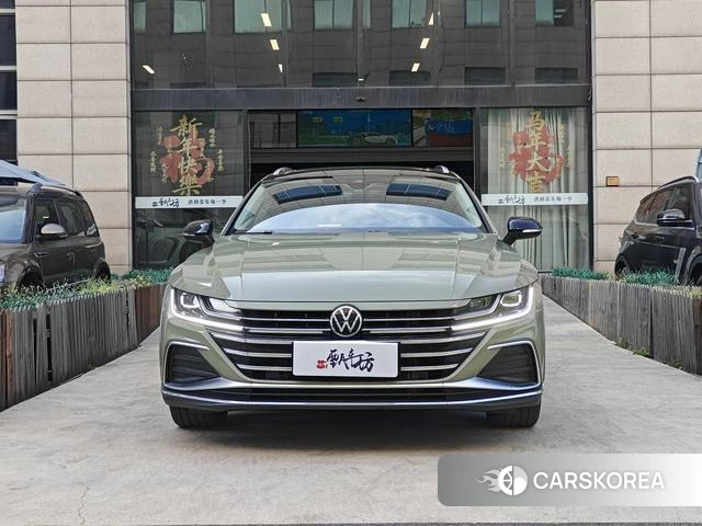 Volkswagen CC 2022 Зеленый из Китая
