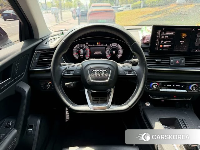 Audi Q5L 2022 Черный из Китая