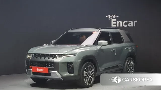 Ssangyong Torres 2023 Темно-зеленый из Кореи