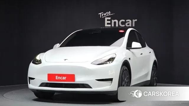 Tesla Model Y 2024 Белый из Кореи