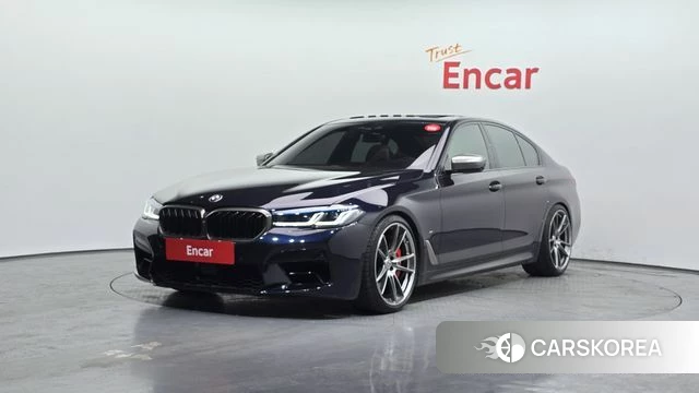 BMW 5 Series (G30) 2018 Черный из Кореи
