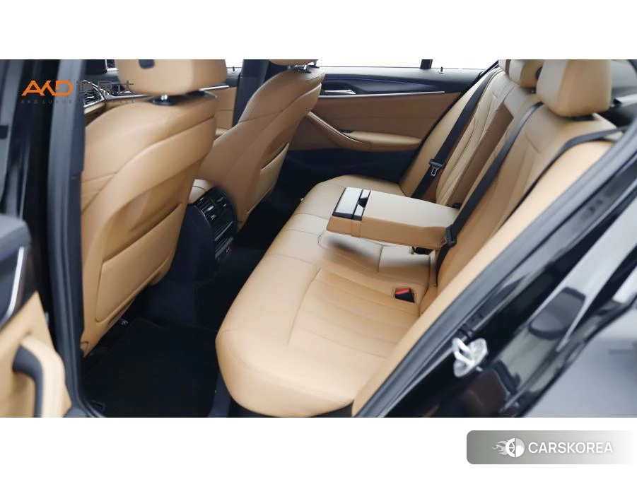 BMW 5 series (imported) 2021 Черный из Китая