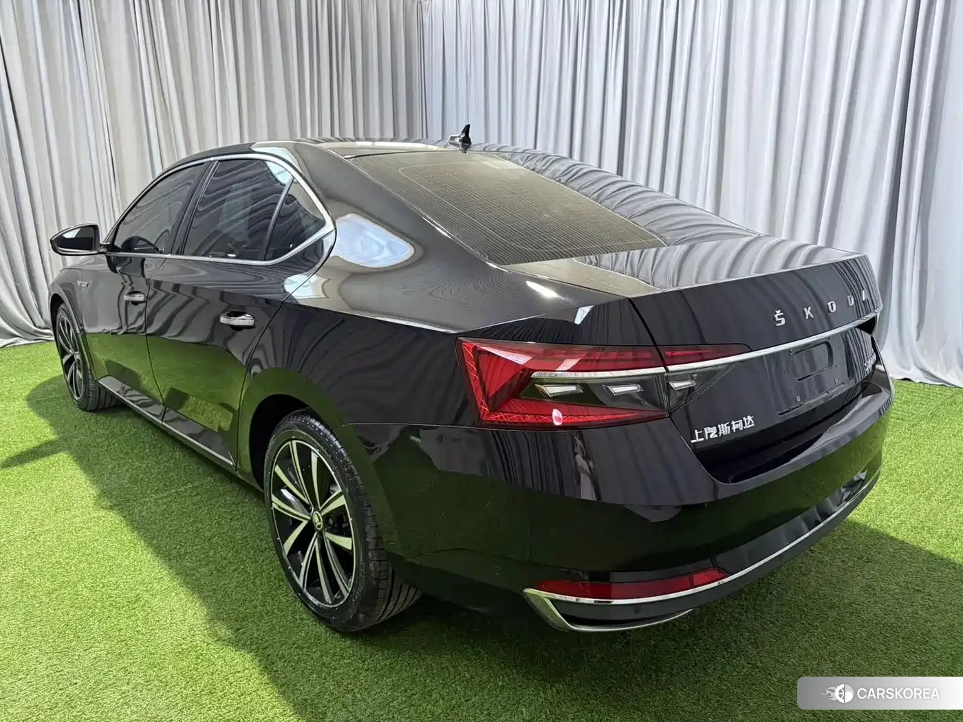 Skoda Superb 2023 Черный из Китая
