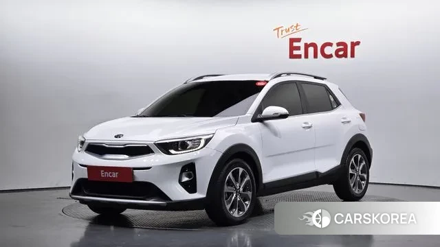 Kia Stonic 2018 Белый из Кореи