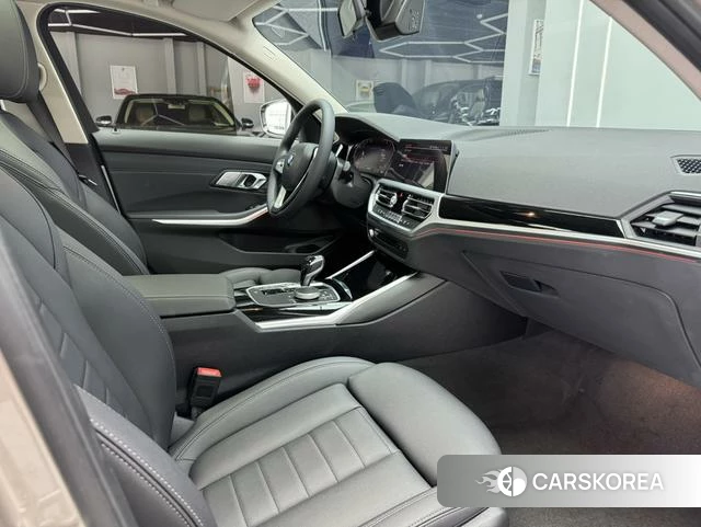 BMW 3 series id 4208519 из Китая