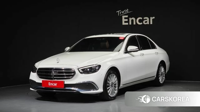 Mercedes-Benz E-Class W213 2021 Белый из Кореи