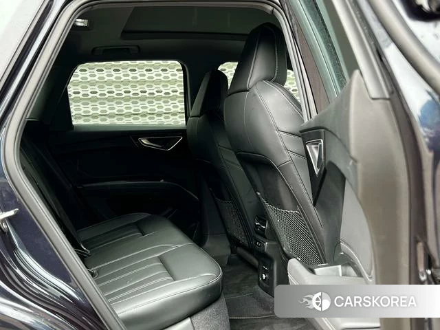 Audi Q4 e-tron 2025 Синий из Китая