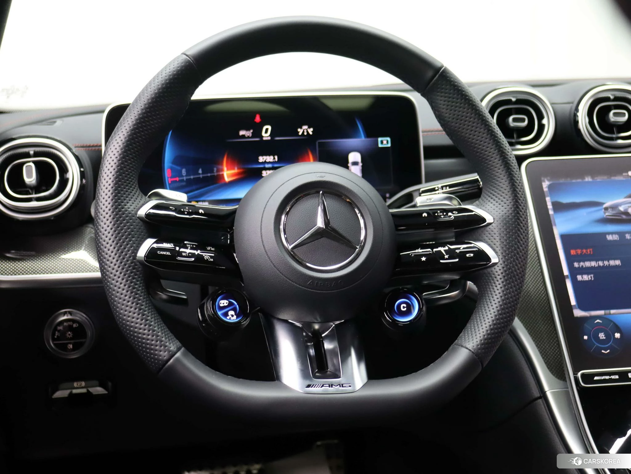 Mercedes-Benz C-class AMG 2023 Белый из Китая