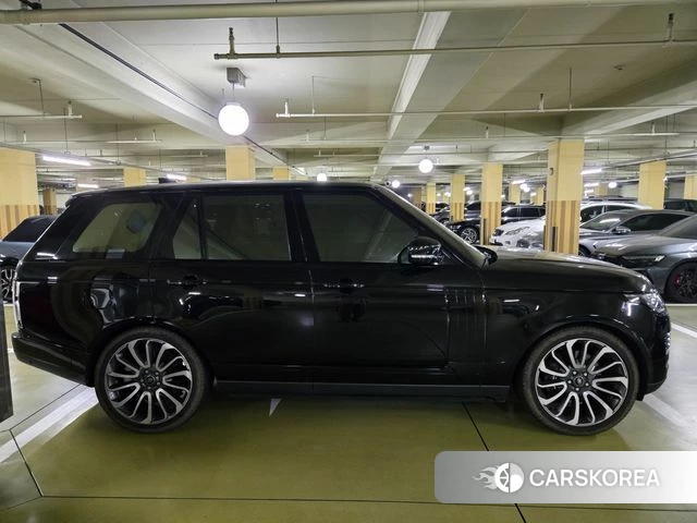 Land Rover Range Rover 4th Generation 2022 Черный из Кореи