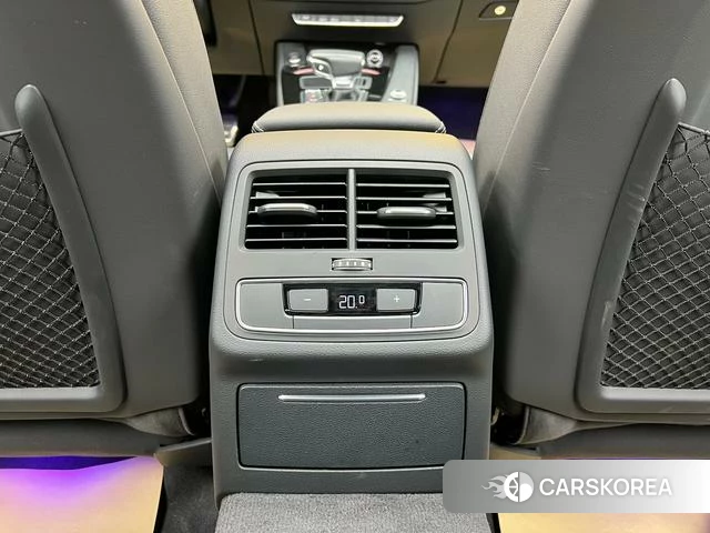 Audi A4L 2024 Черный из Китая