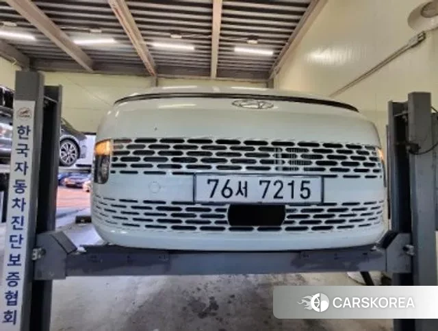 Hyundai Staria 2022 Белый из Кореи