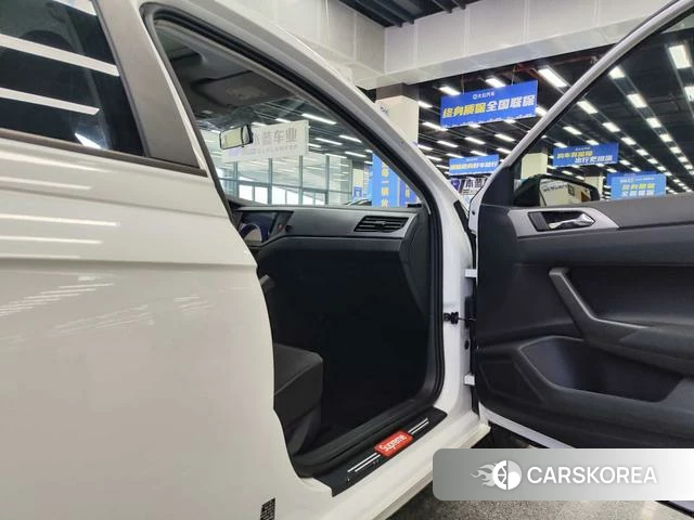 Volkswagen Polo 2021 Белый из Китая