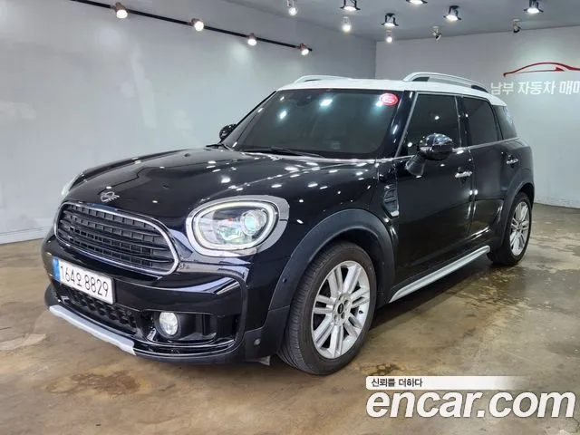Mini Cooper Countryman 2019 Черный из Кореи