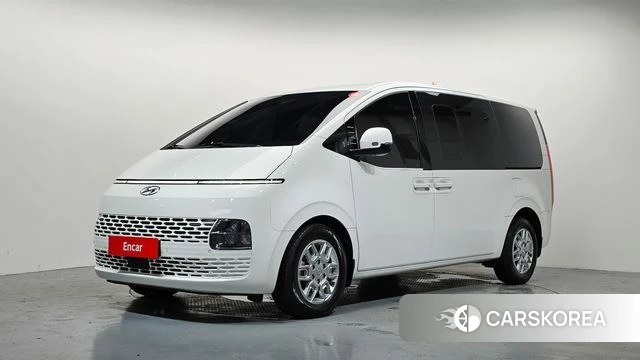 Hyundai Staria 2023 Белый из Кореи