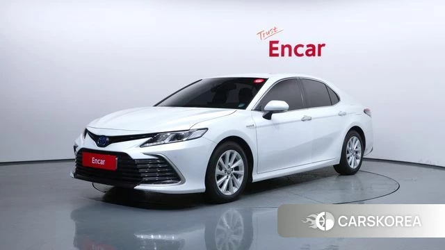 Toyota Camry (XV70) 2023 Белый из Кореи