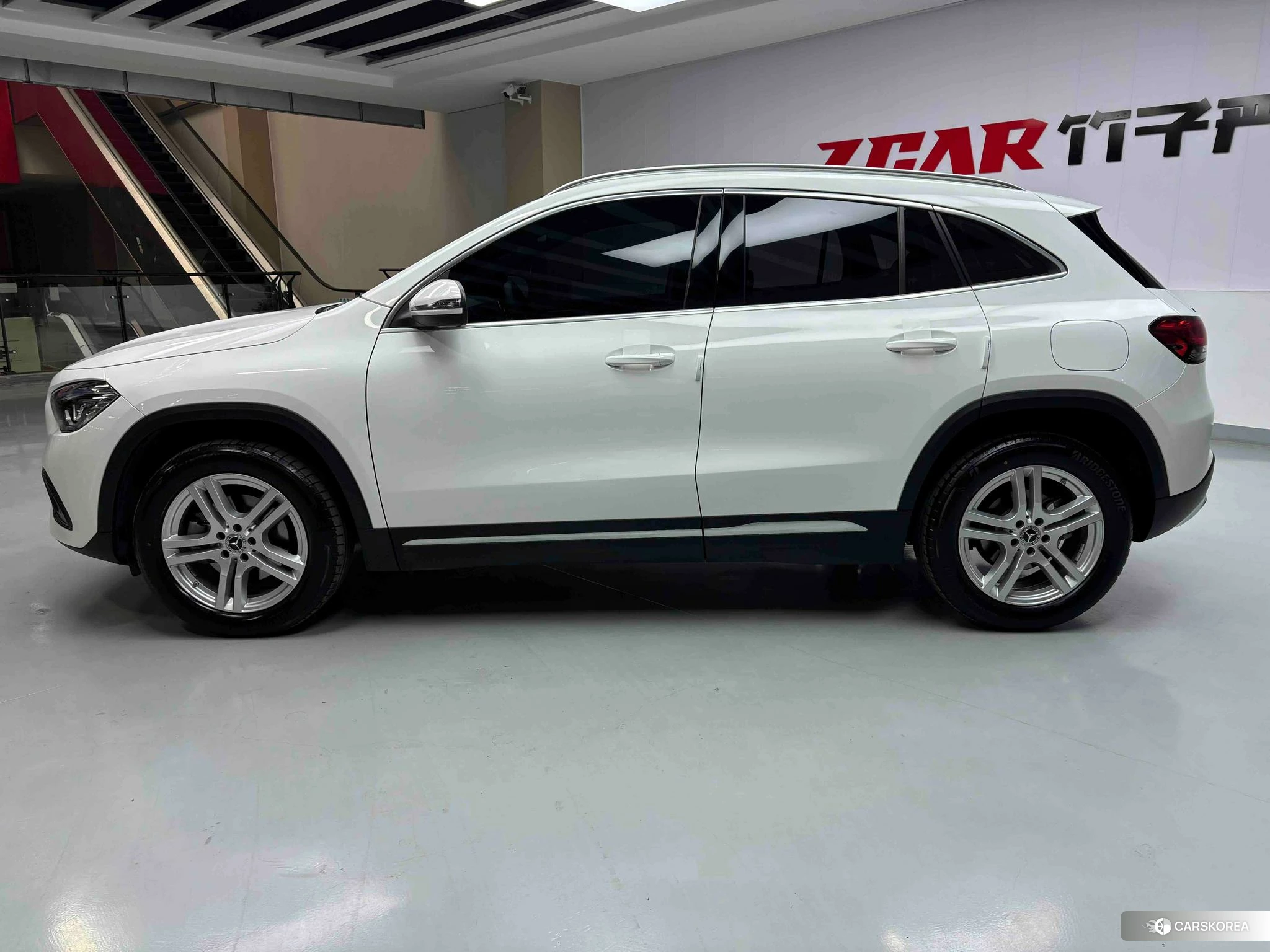 Mercedes-Benz GLA 2022 Белый из Китая