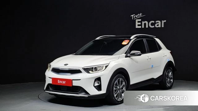 Kia Stonic 2019 Белый из Кореи