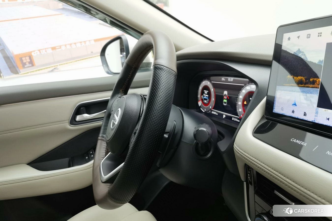 Nissan Qijun 2021 Шампань из Китая