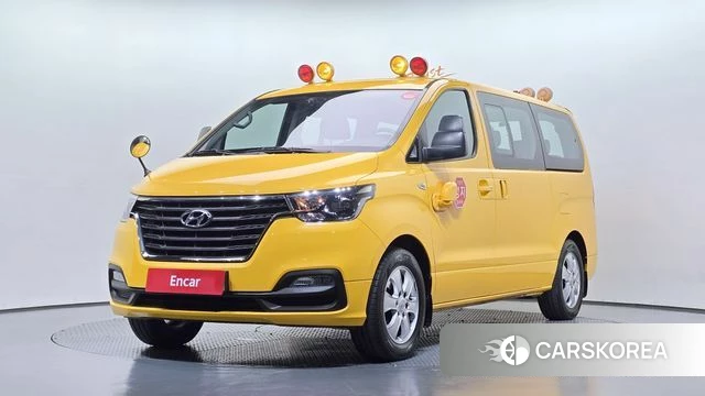 Hyundai The New Grand Starex 2018 Желтый из Кореи