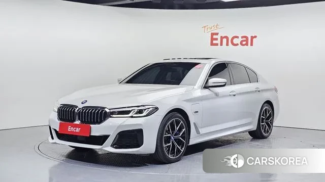 BMW 5 Series (G30) 2023 Белый из Кореи