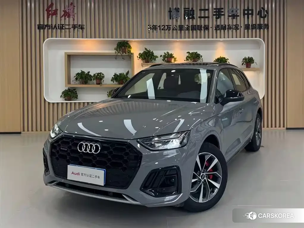 Audi Q5L 2025 Silver/gray из Китая