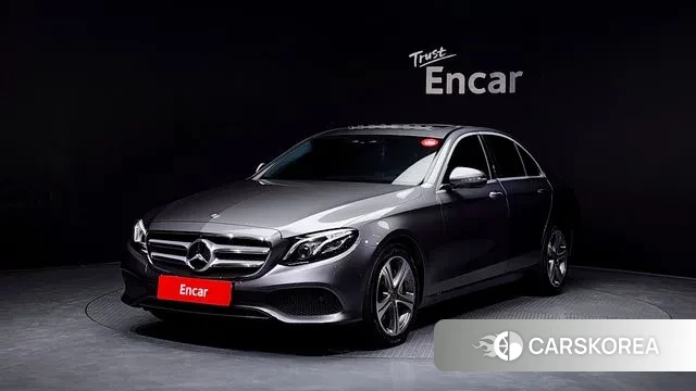Mercedes-Benz E-Class W213 2018 Серый из Кореи