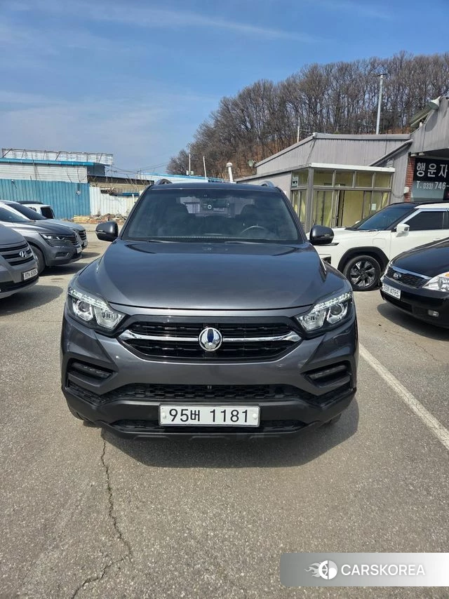Ssangyong Rexton Sports 2019 Серебристо-серый из Кореи