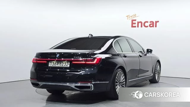BMW 7 Series (G11) 2020 Черный из Кореи