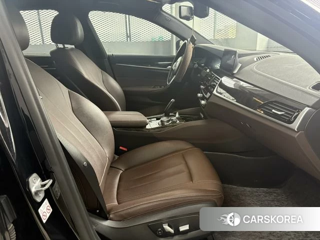 BMW 5 series 2019 Черный из Китая